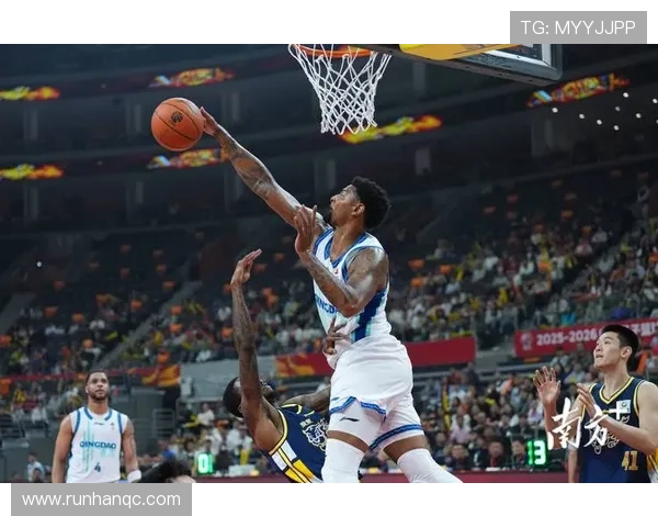 德里克怀特强调篮板球重要性呼吁全队全力以赴冲抢每一个篮板